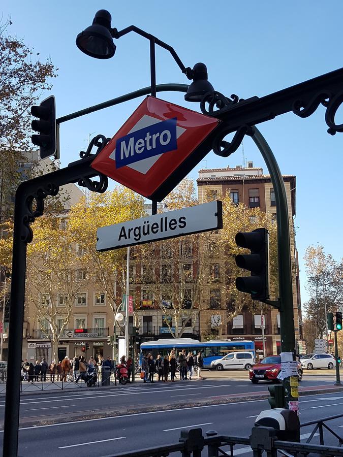 Arguelles Apartment Мадрид Екстер'єр фото